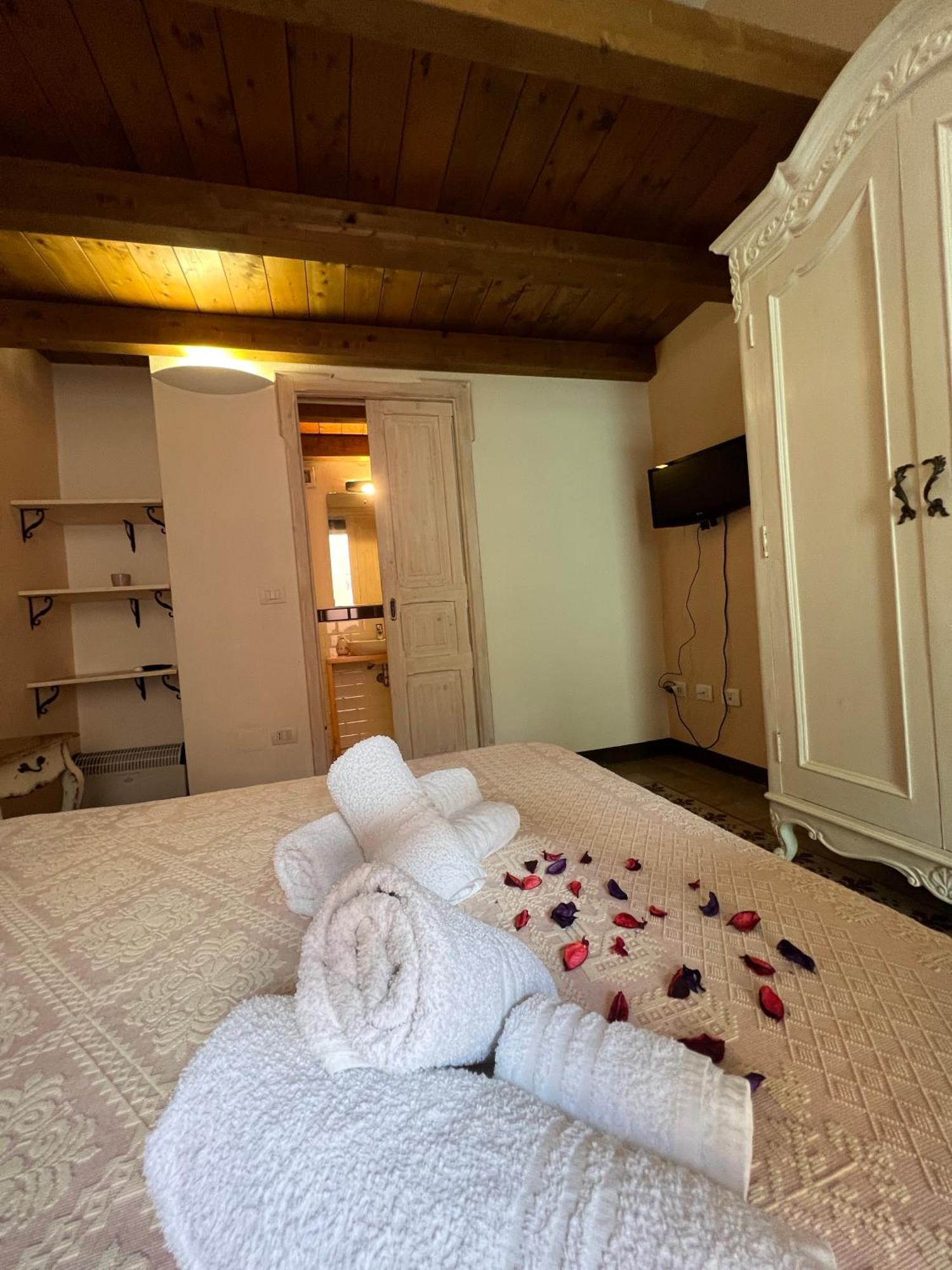 Hotel Corso 41 à Bosa Extérieur photo